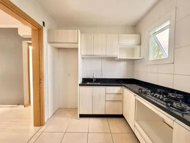 Apartamento no 3º andar, semi mobiliado para venda - Monte Brasil Apartamento no 3º andar, semi mobiliado para venda - Monte Brasil