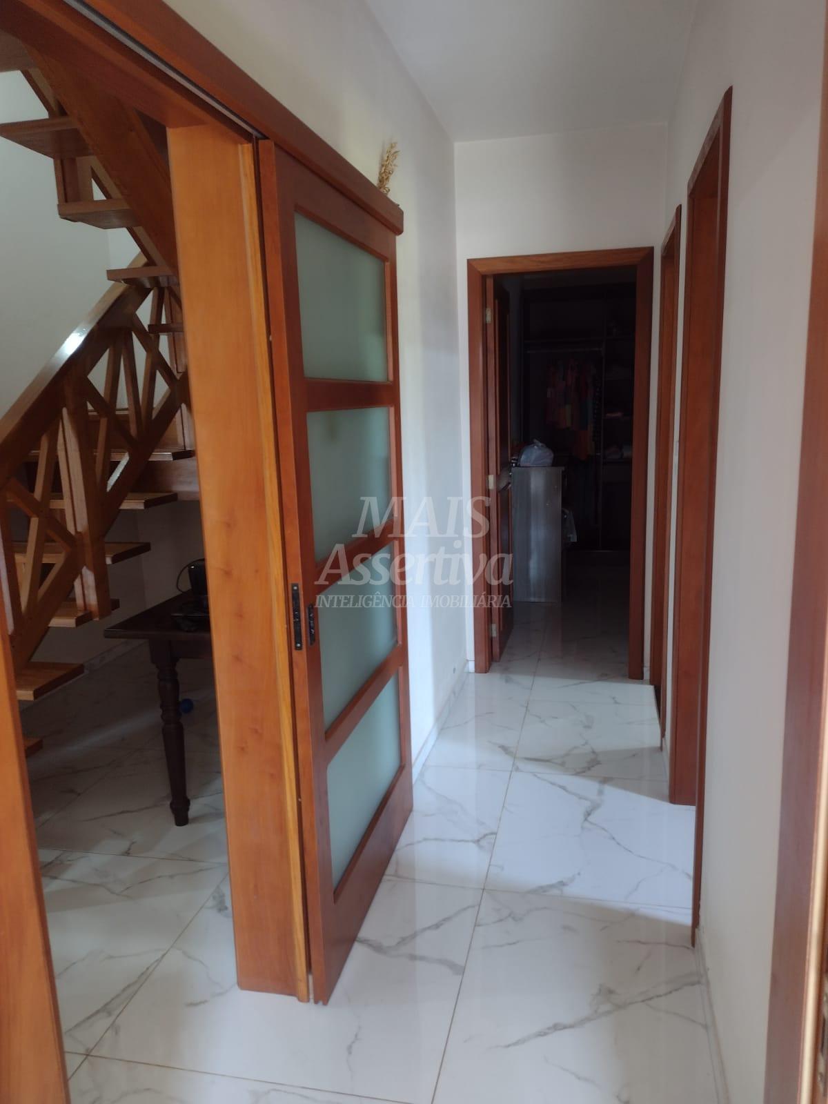 Casa à venda com 3 quartos, 200m² - Foto 10