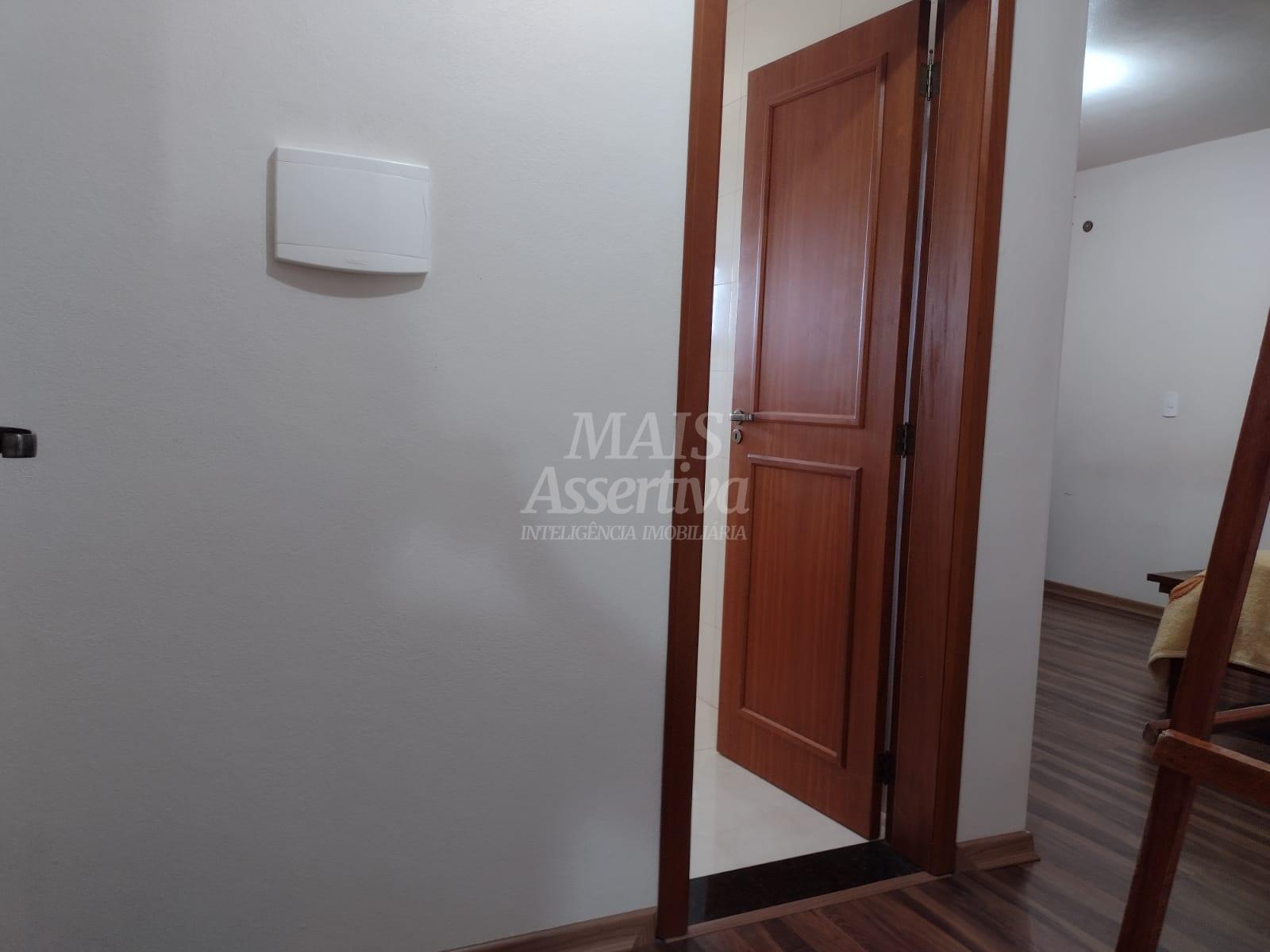 Casa à venda com 3 quartos, 200m² - Foto 12