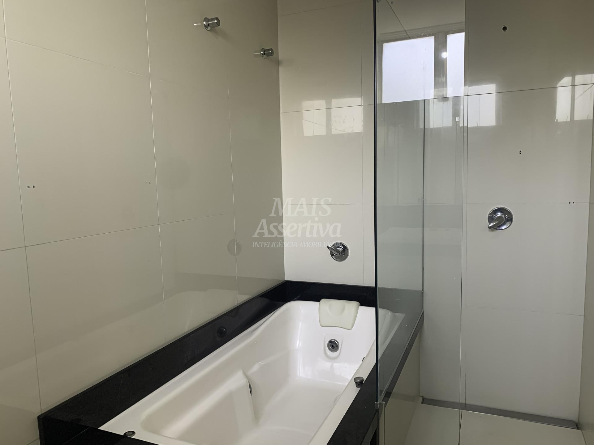 Casa à venda com 4 quartos, 375m² - Foto 16