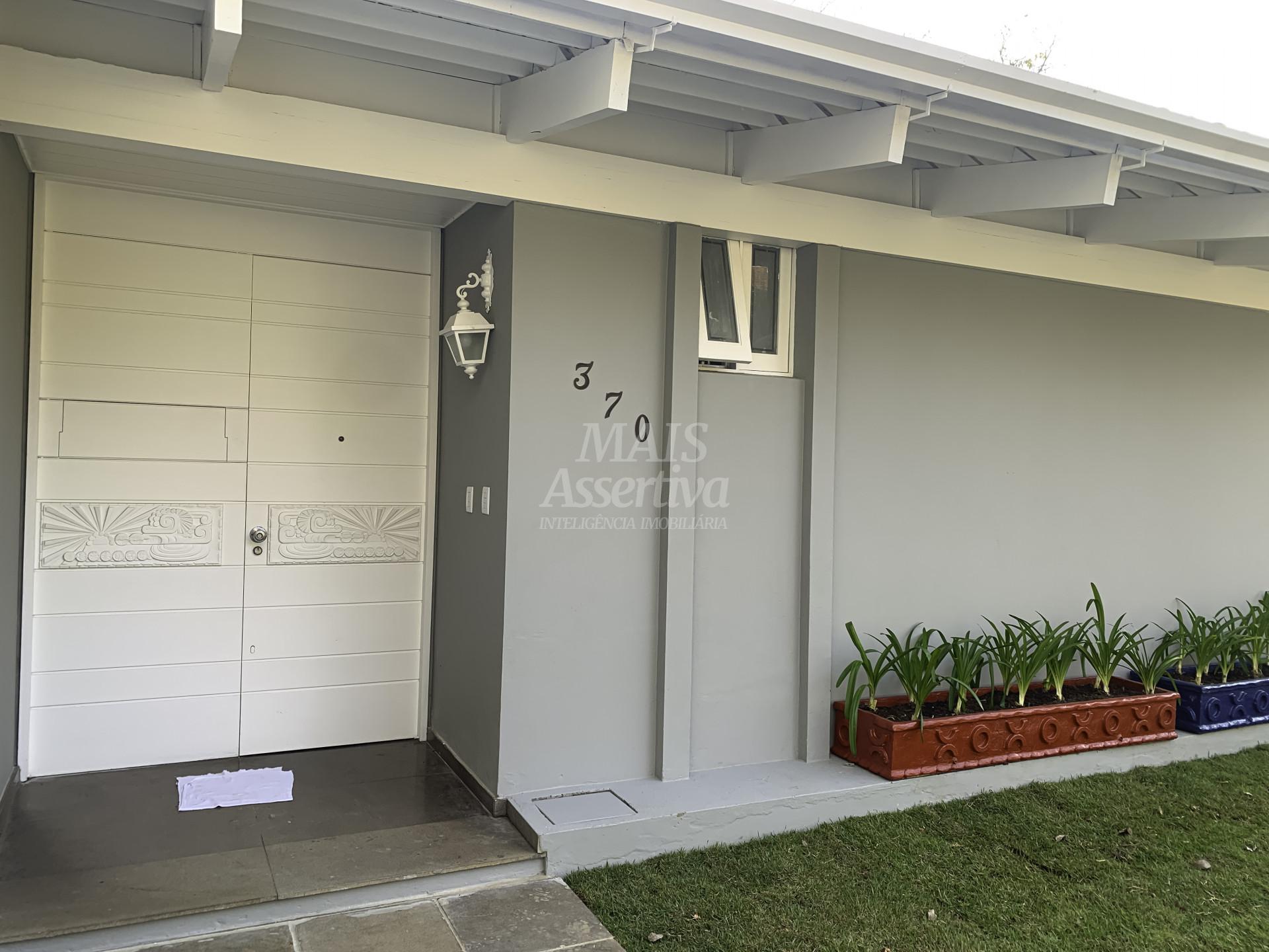 Casa à venda com 4 quartos, 375m² - Foto 2