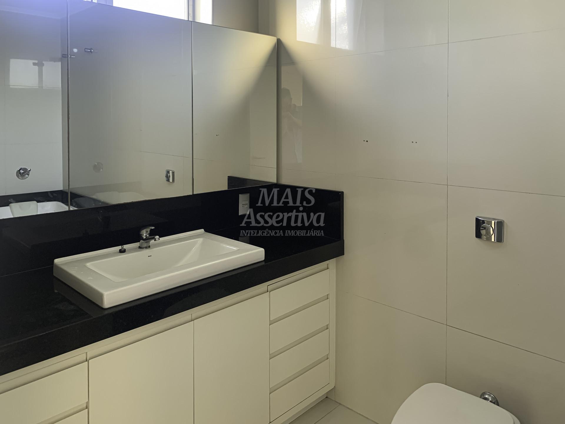 Casa à venda com 4 quartos, 375m² - Foto 23