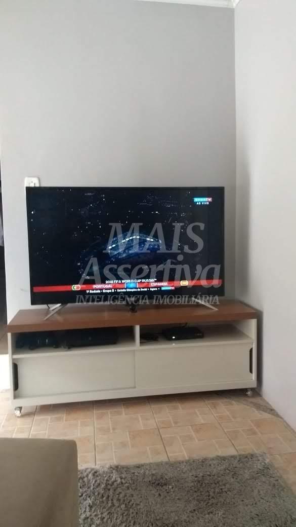 Casa à venda com 3 quartos, 61m² - Foto 4