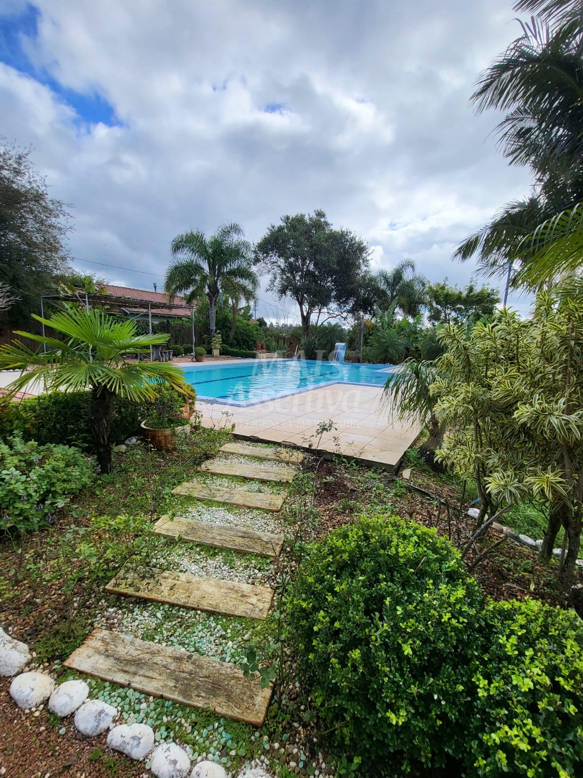 Sítio, 4 quartos, 2500 m² - Foto 9