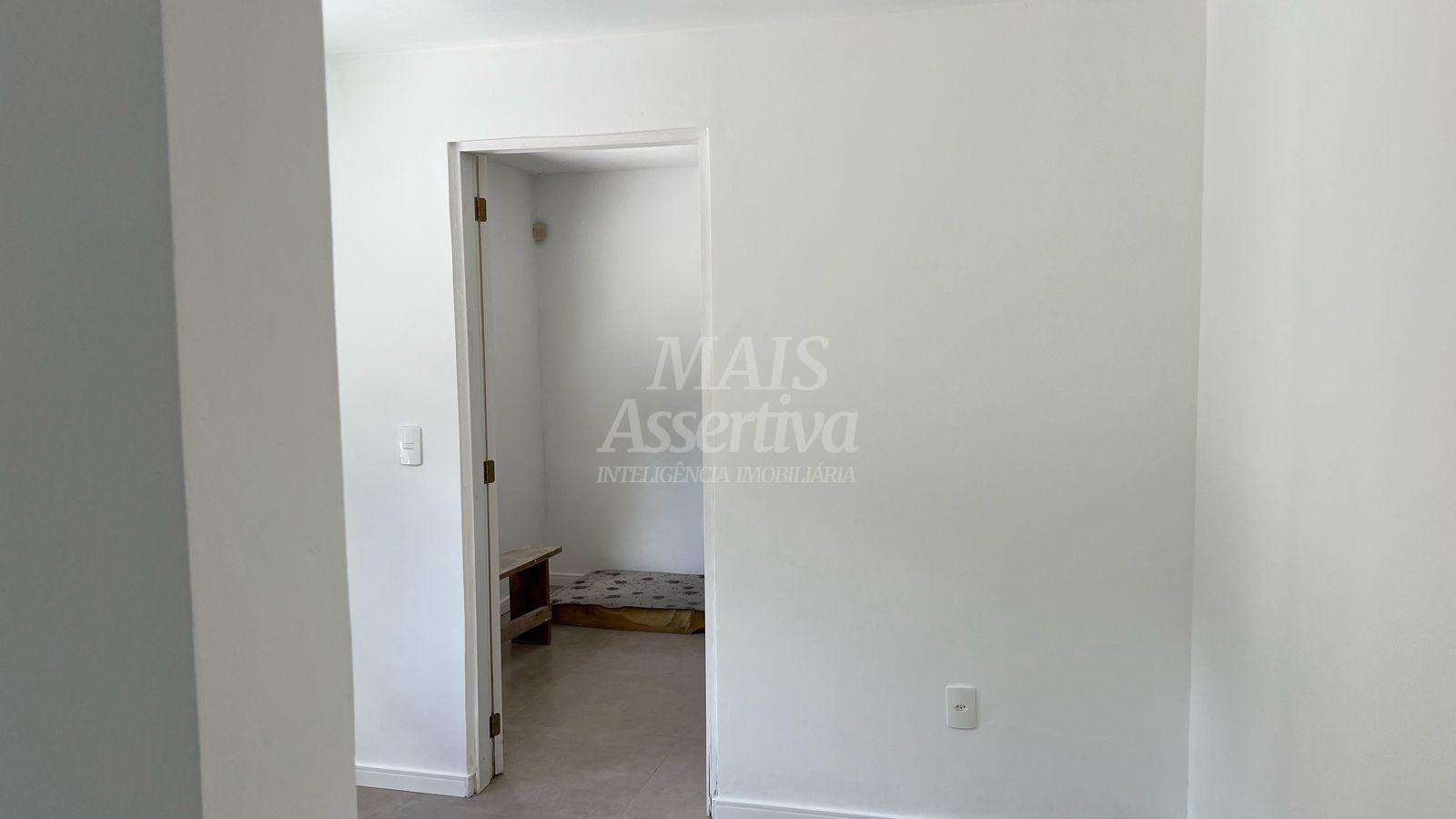 Casa à venda com 2 quartos, 110m² - Foto 11