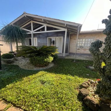 Excelente casa mobiliada para locação no bairro Imigrante Norte em Campo Bom/RS Excelente casa mobiliada para locação no bairro Imigrante Norte em Campo Bom/RS