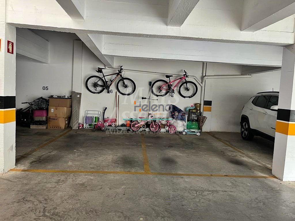 Apartamento à venda com 2 quartos, 75m² - Foto 8