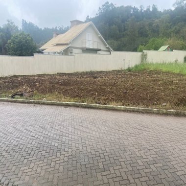 Excelente terreno à venda em São Sebastião do Caí/RS Excelente terreno à venda em São Sebastião do Caí/RS