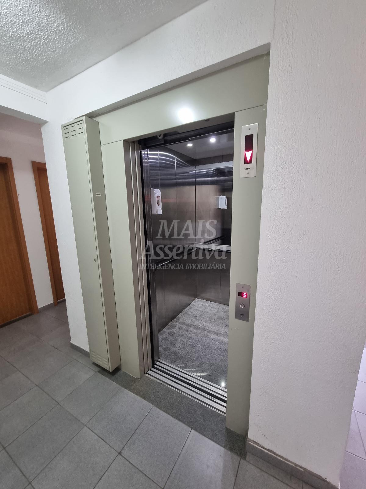 Apartamento à venda com 2 quartos, 47m² - Foto 3