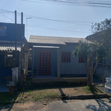 Ótima casa à venda no bairro Jardim do Sol em Campo Bom/RS - 3 Dormitórios Ótima casa à venda no bairro Jardim do Sol em Campo Bom/RS - 3 Dormitórios