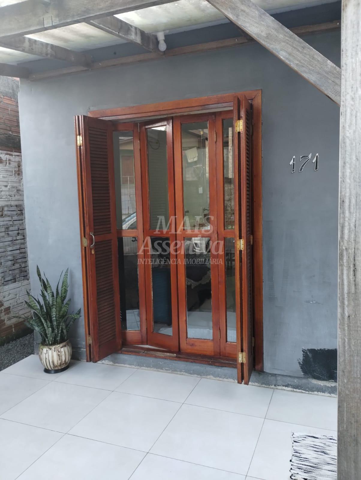 Casa à venda com 3 quartos, 60m² - Foto 5