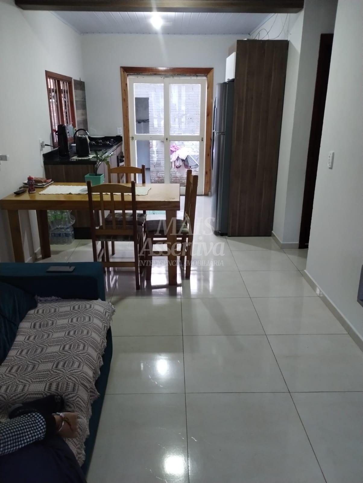 Casa à venda com 3 quartos, 60m² - Foto 7