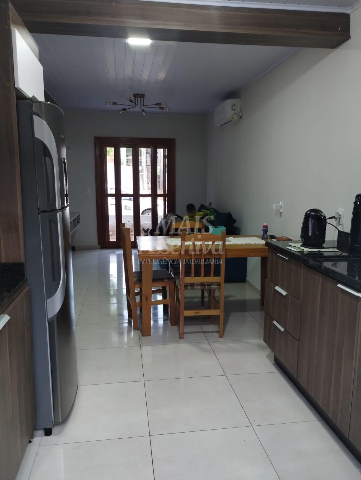 Casa à venda com 3 quartos, 60m² - Foto 8
