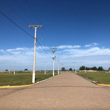 Ótimo terreno em Loteamento à venda no Balneário Bom Jesus em Arroio do Sal - A beira-mar Ótimo terreno em Loteamento à venda no Balneário Bom Jesus em Arroio do Sal - A beira-mar