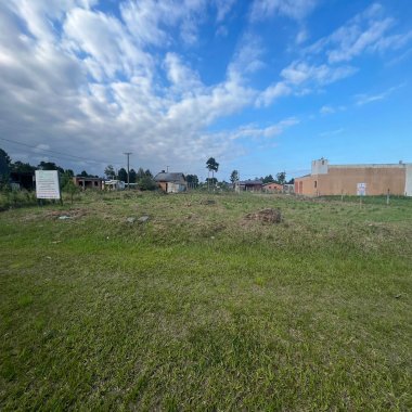 Excelente terreno à venda em Balneário Atlântico, Arroio do Sal/RS - 1,4km do mar Excelente terreno à venda em Balneário Atlântico, Arroio do Sal/RS - 1,4km do mar