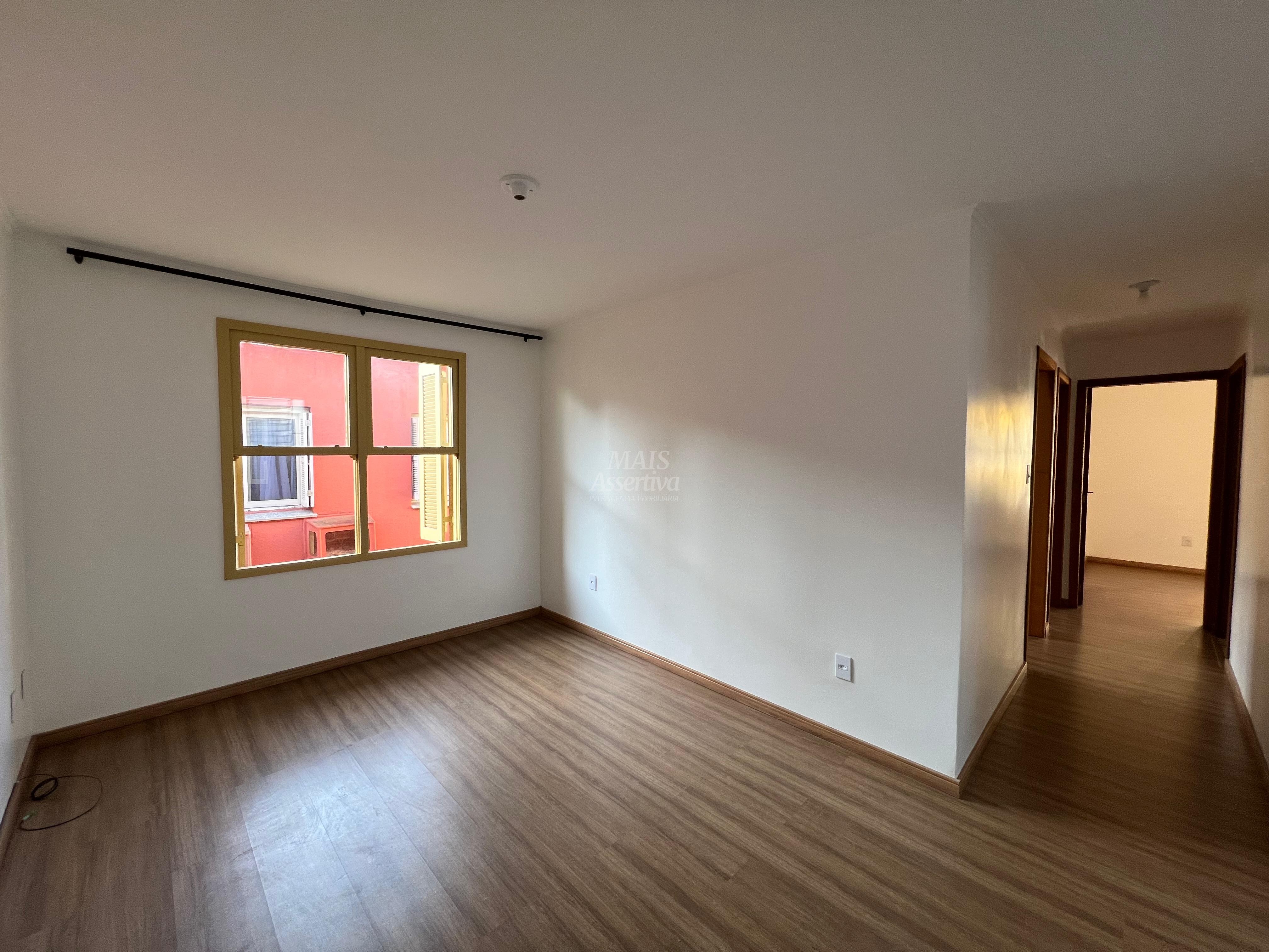 Apartamento para alugar com 3 quartos, 74m² - Foto 2