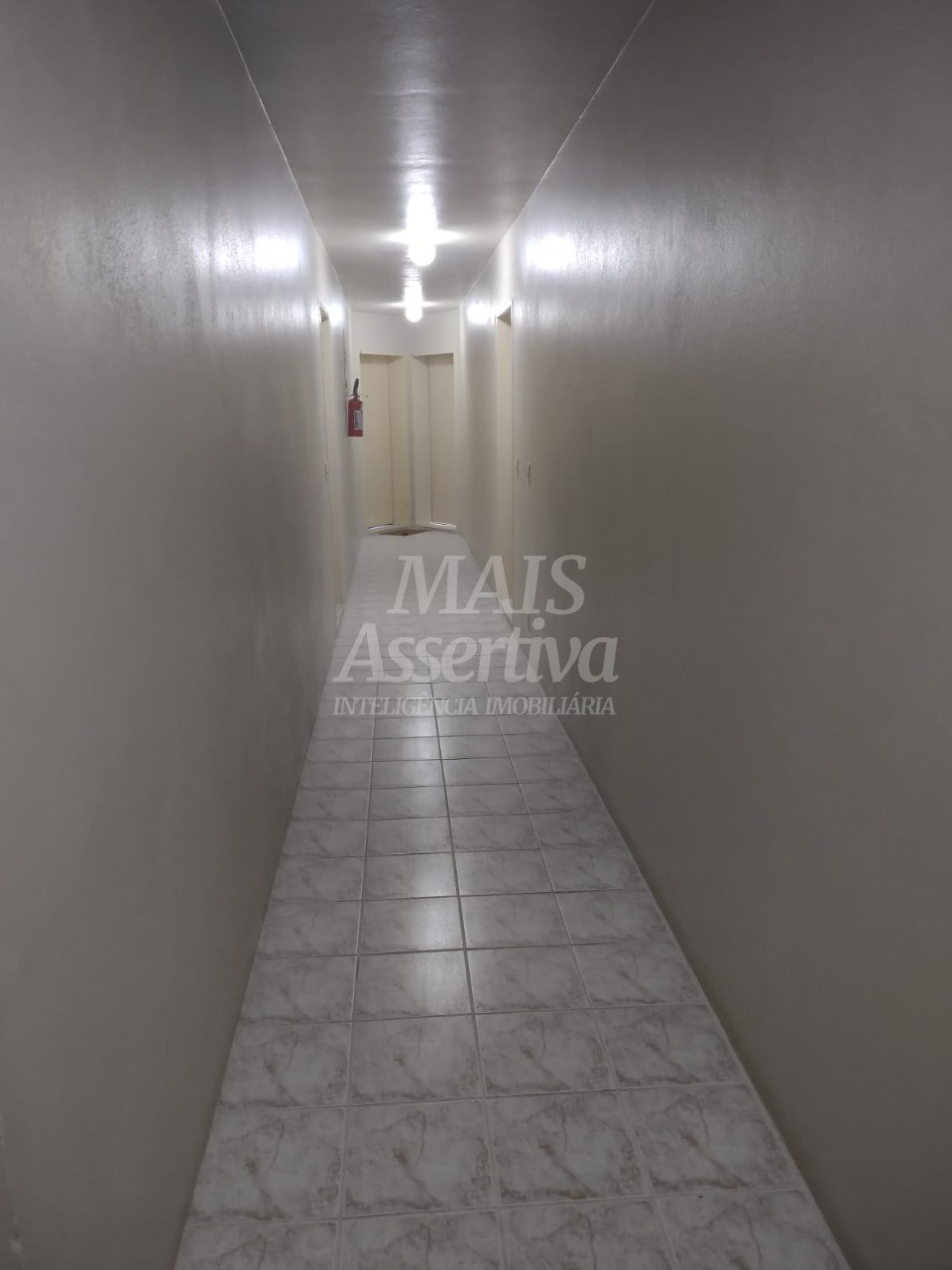 Apartamento à venda com 2 quartos, 64m² - Foto 18