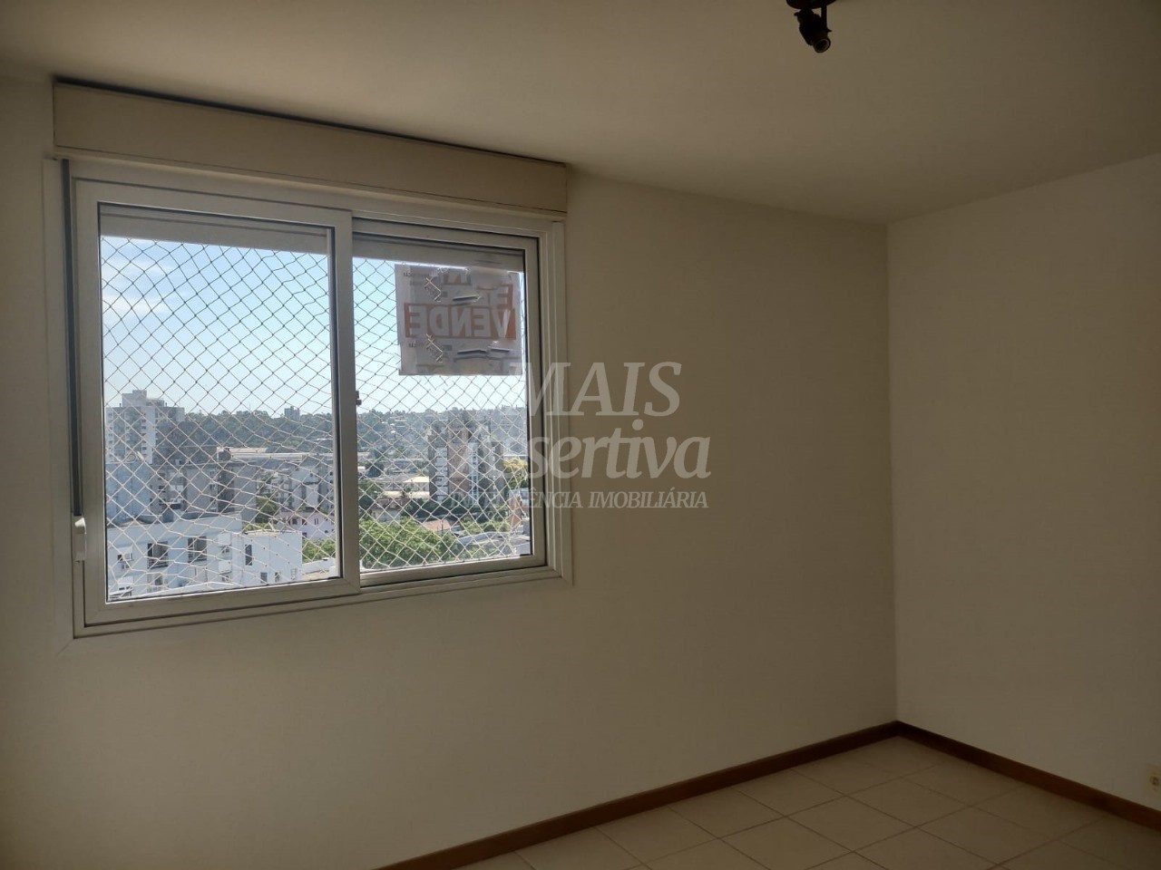 Apartamento à venda com 2 quartos, 64m² - Foto 3