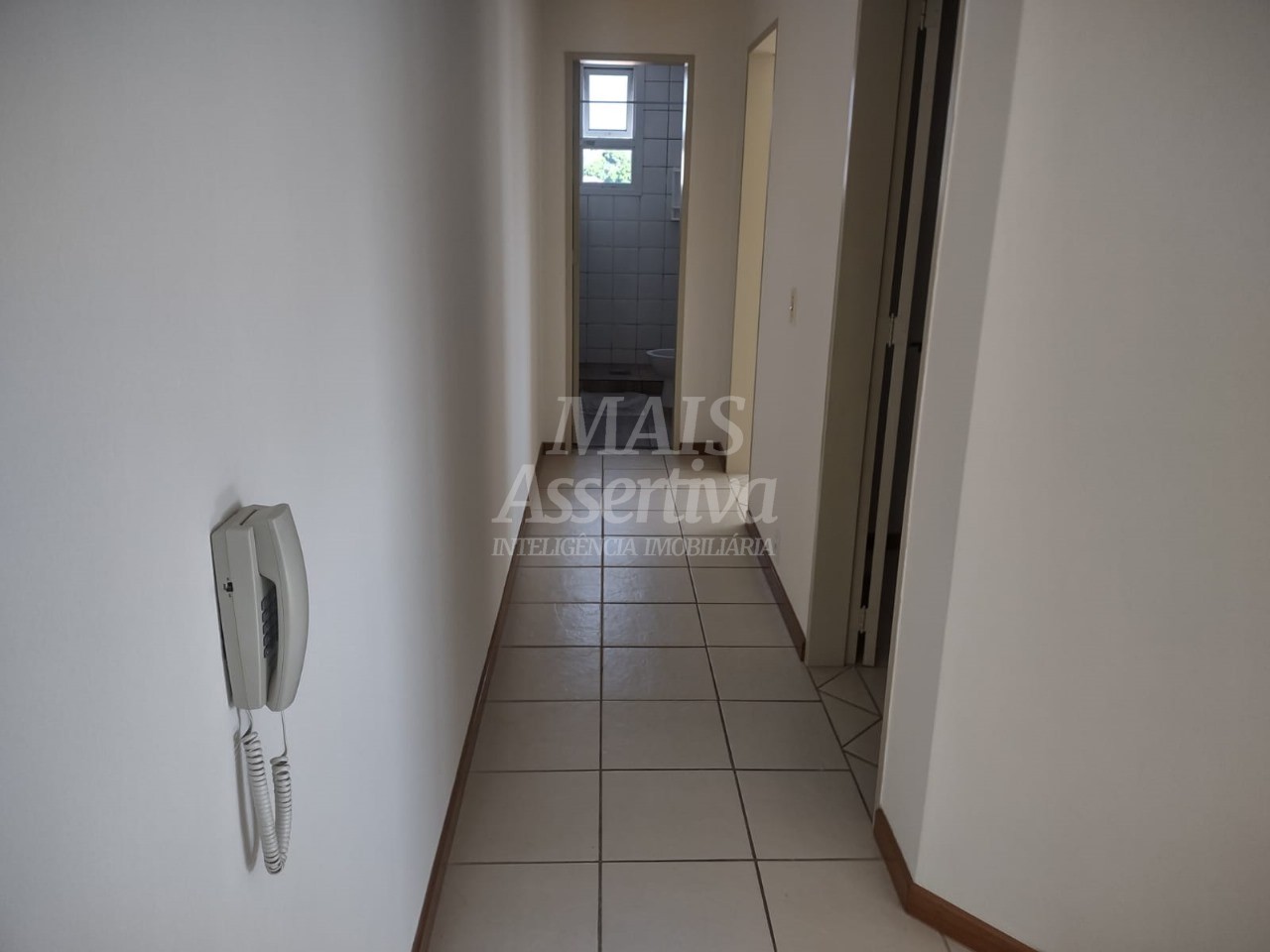 Apartamento à venda com 2 quartos, 64m² - Foto 5