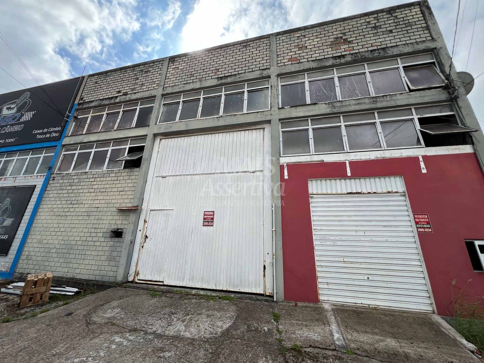 Prédio Inteiro para alugar, 300m² - Foto 1