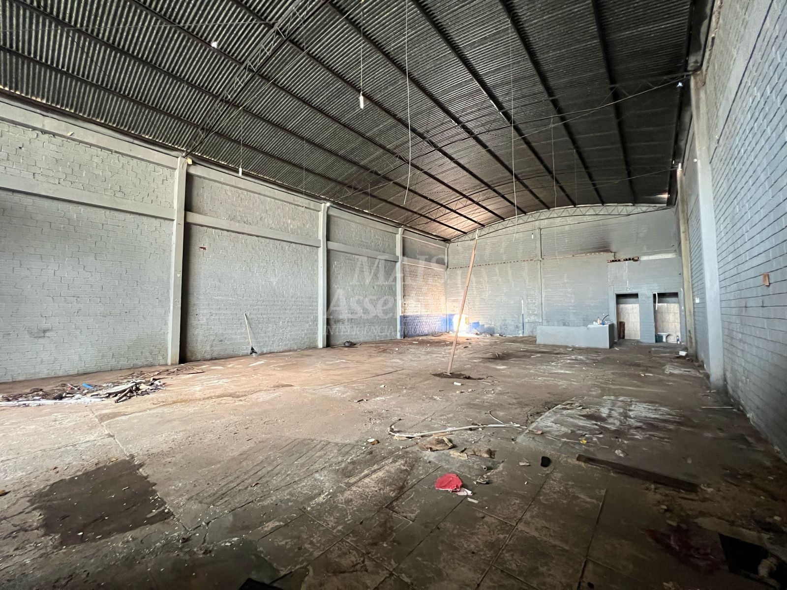 Prédio Inteiro para alugar, 300m² - Foto 4