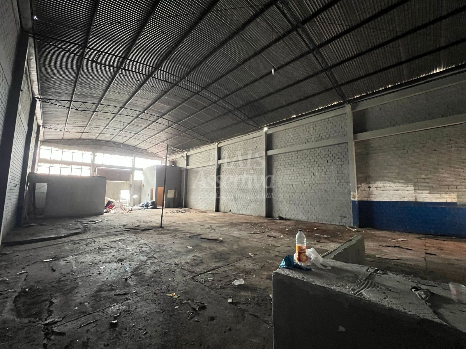 Prédio Inteiro para alugar, 300m² - Foto 9