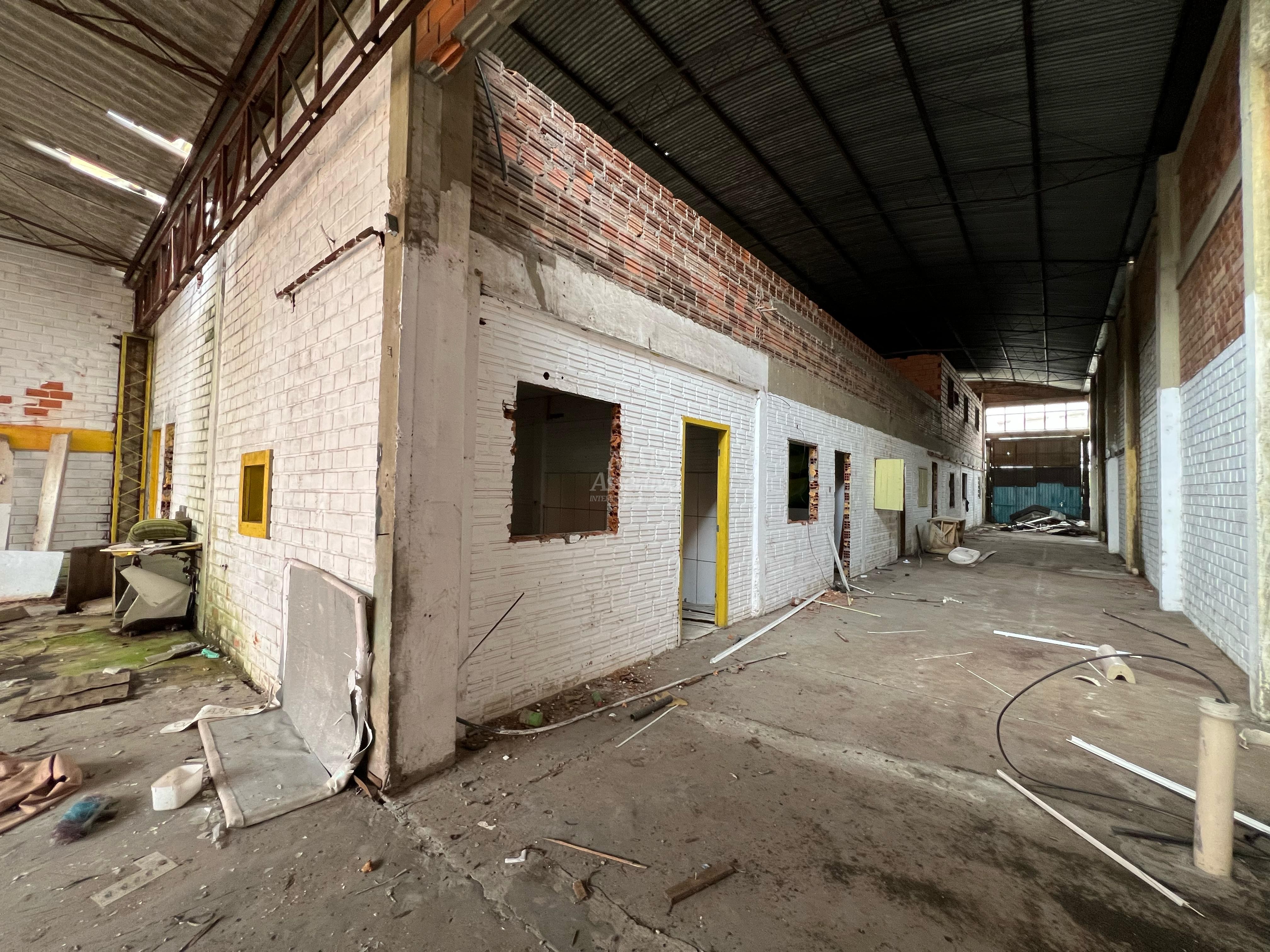 Prédio Inteiro para alugar, 700m² - Foto 9