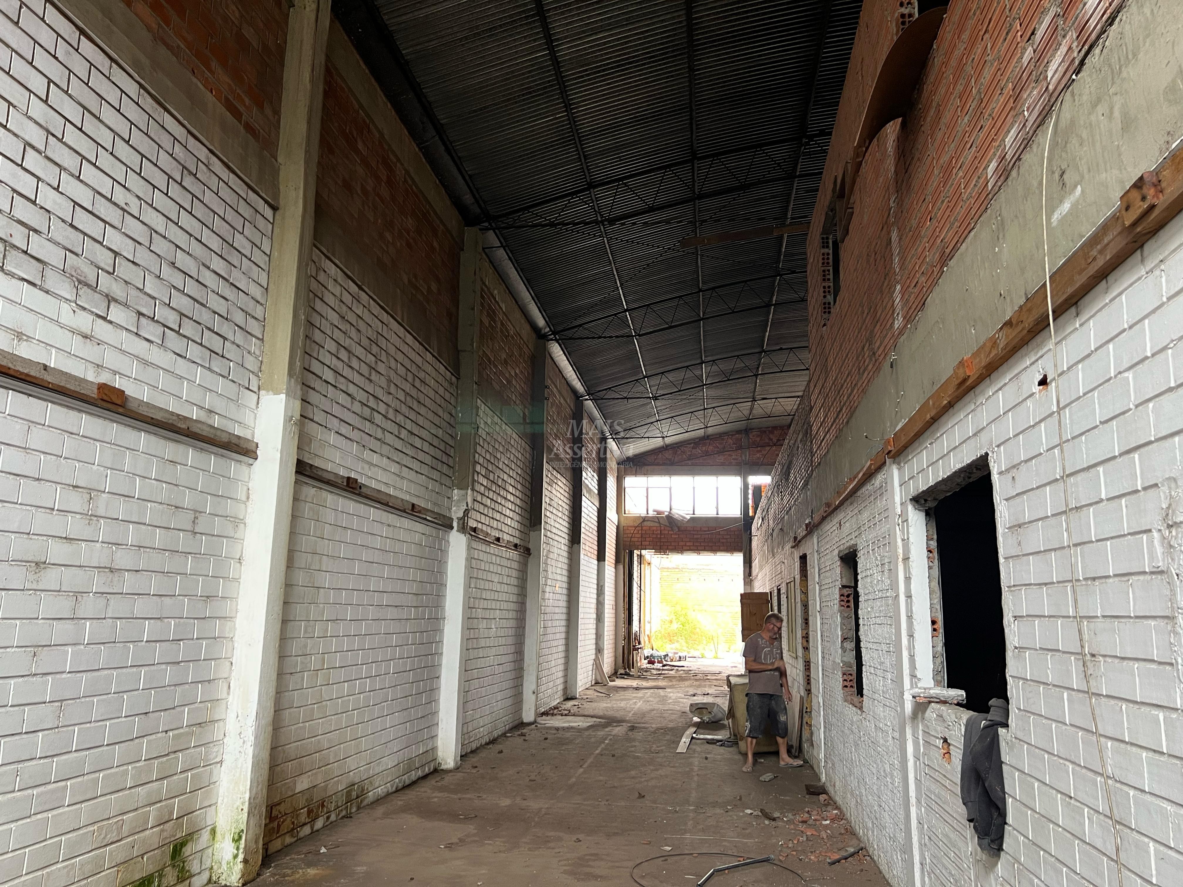 Prédio Inteiro para alugar, 700m² - Foto 13
