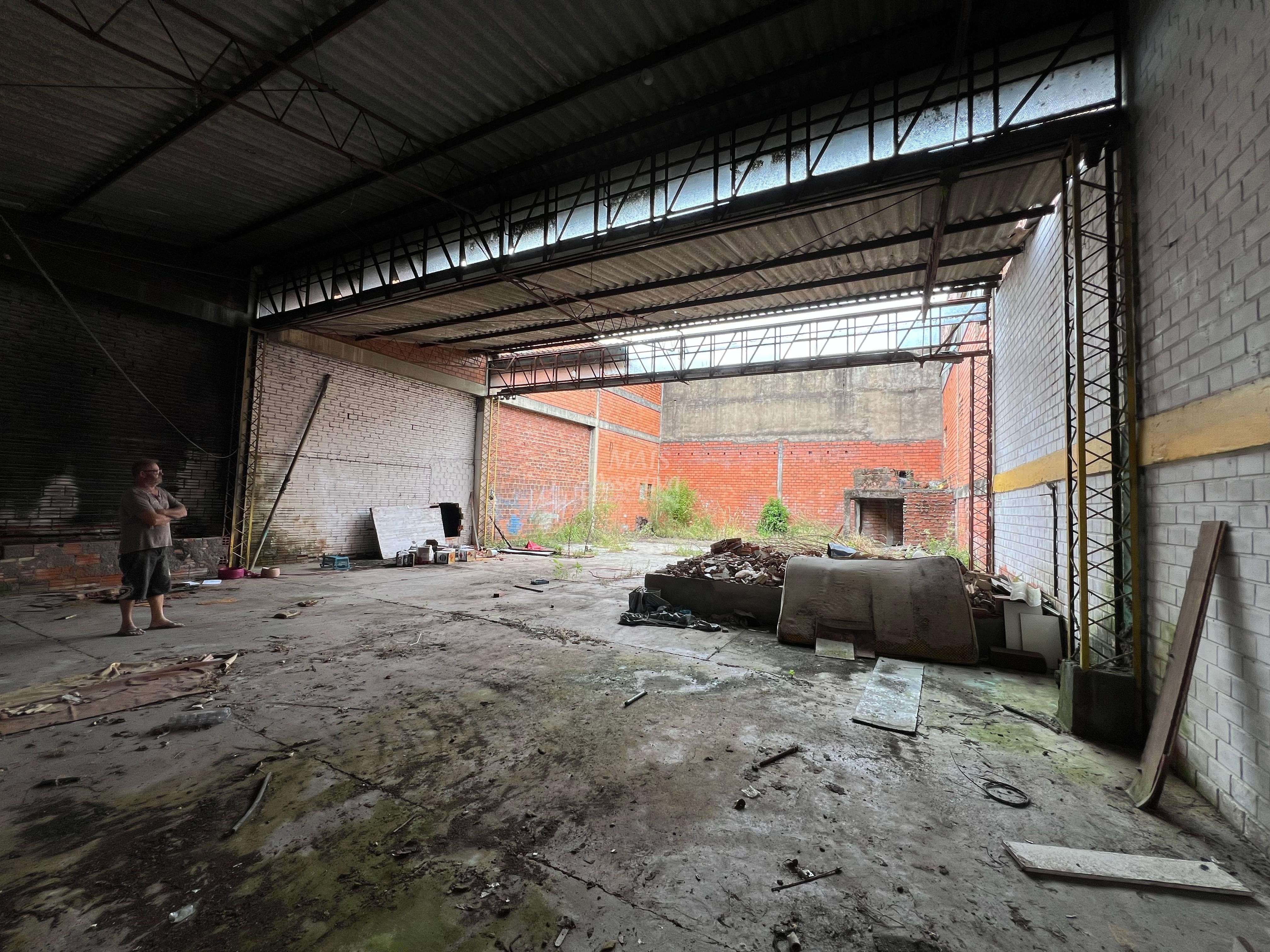 Prédio Inteiro para alugar, 700m² - Foto 8