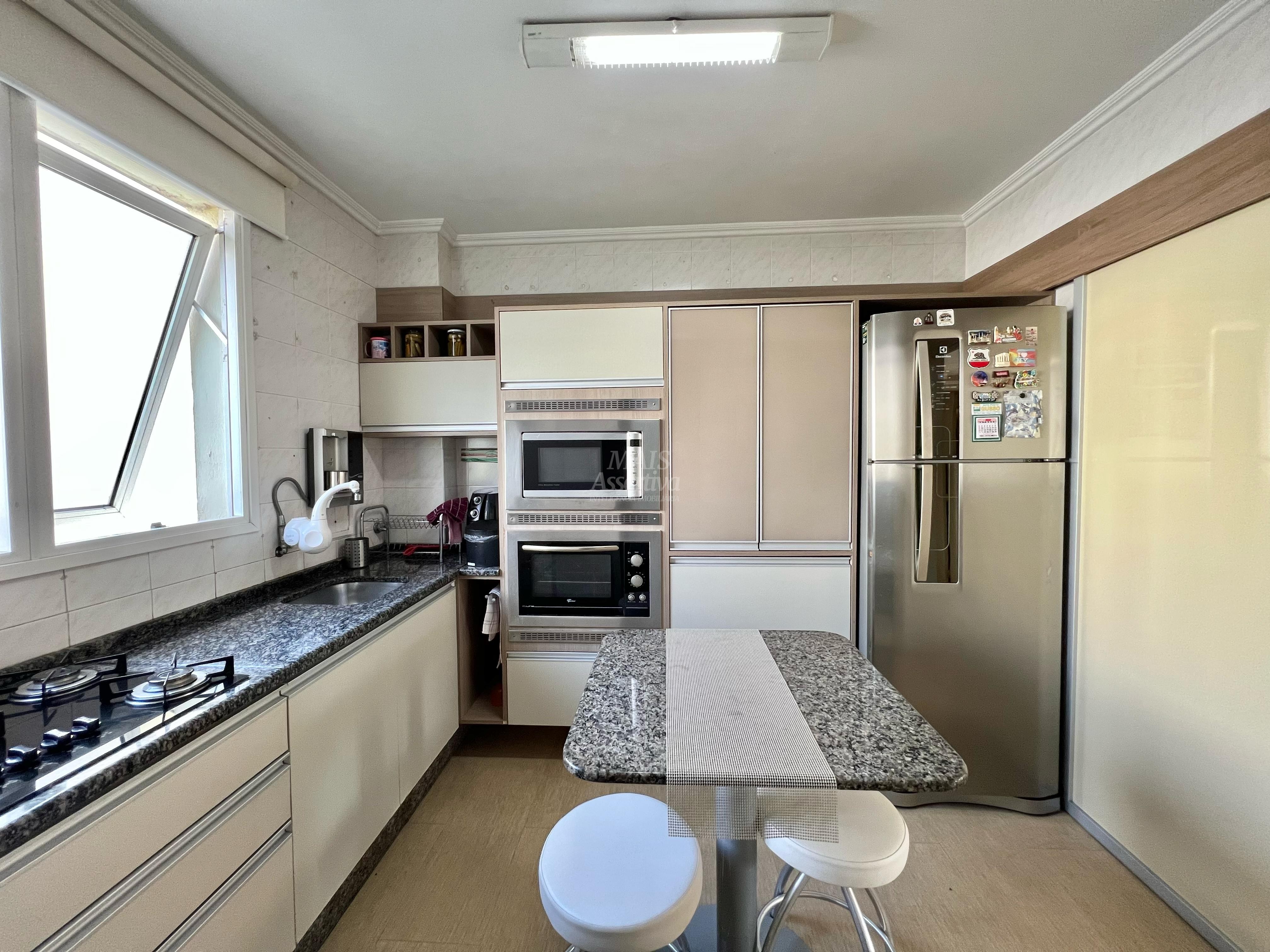 Apartamento para alugar com 3 quartos, 90m² - Foto 10