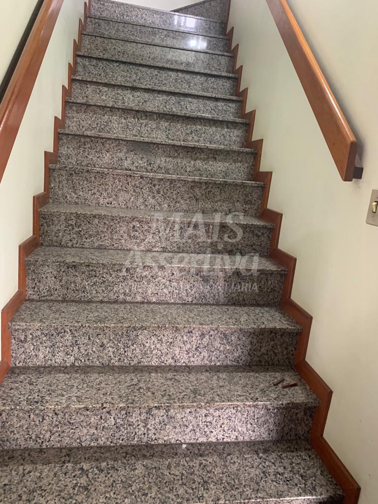 Casa para alugar com 3 quartos, 237m² - Foto 10