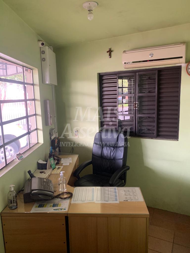 Casa para alugar com 3 quartos, 237m² - Foto 26