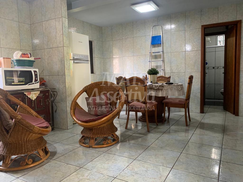 Casa para alugar com 3 quartos, 237m² - Foto 3