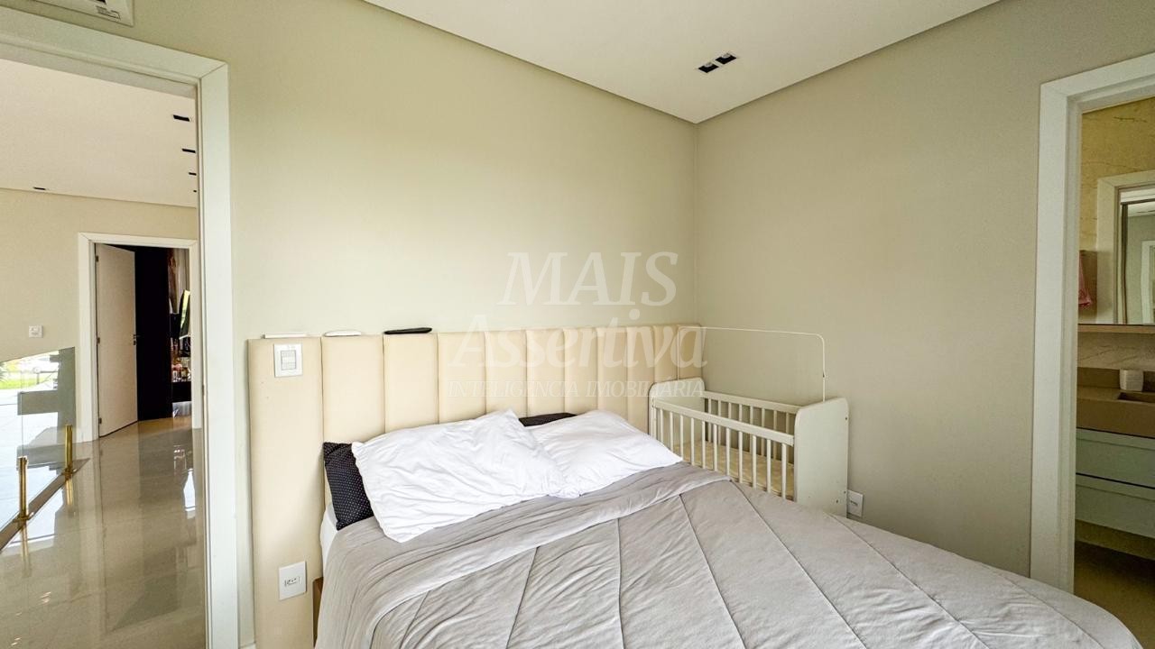 Casa para alugar com 3 quartos, 373m² - Foto 14