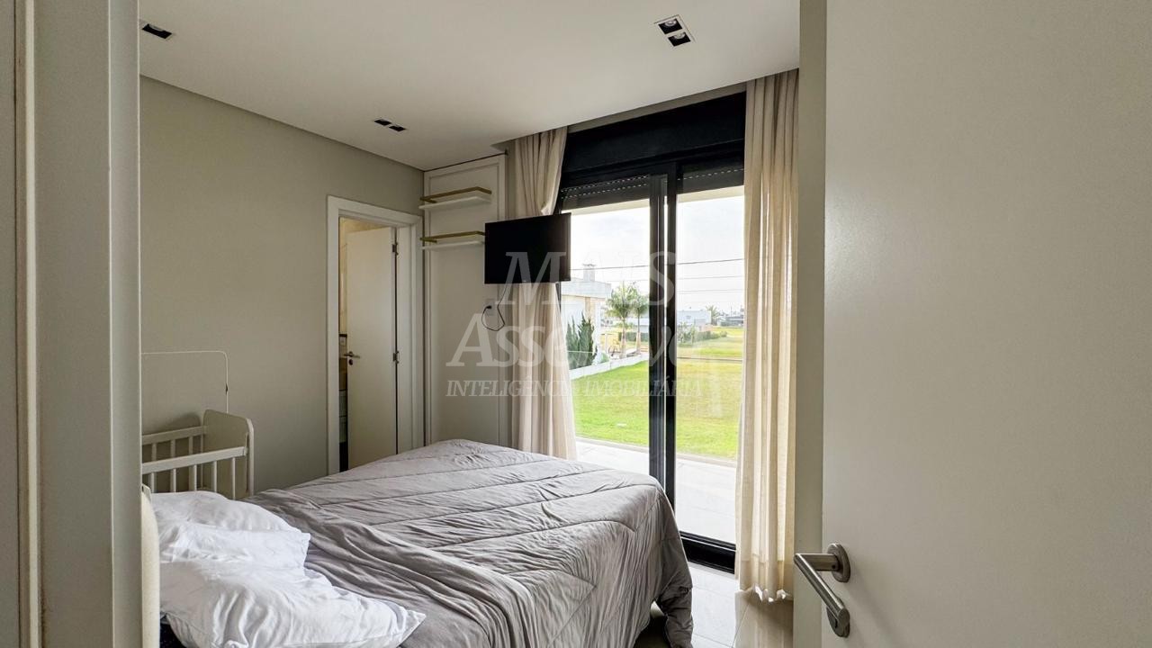 Casa para alugar com 3 quartos, 373m² - Foto 16