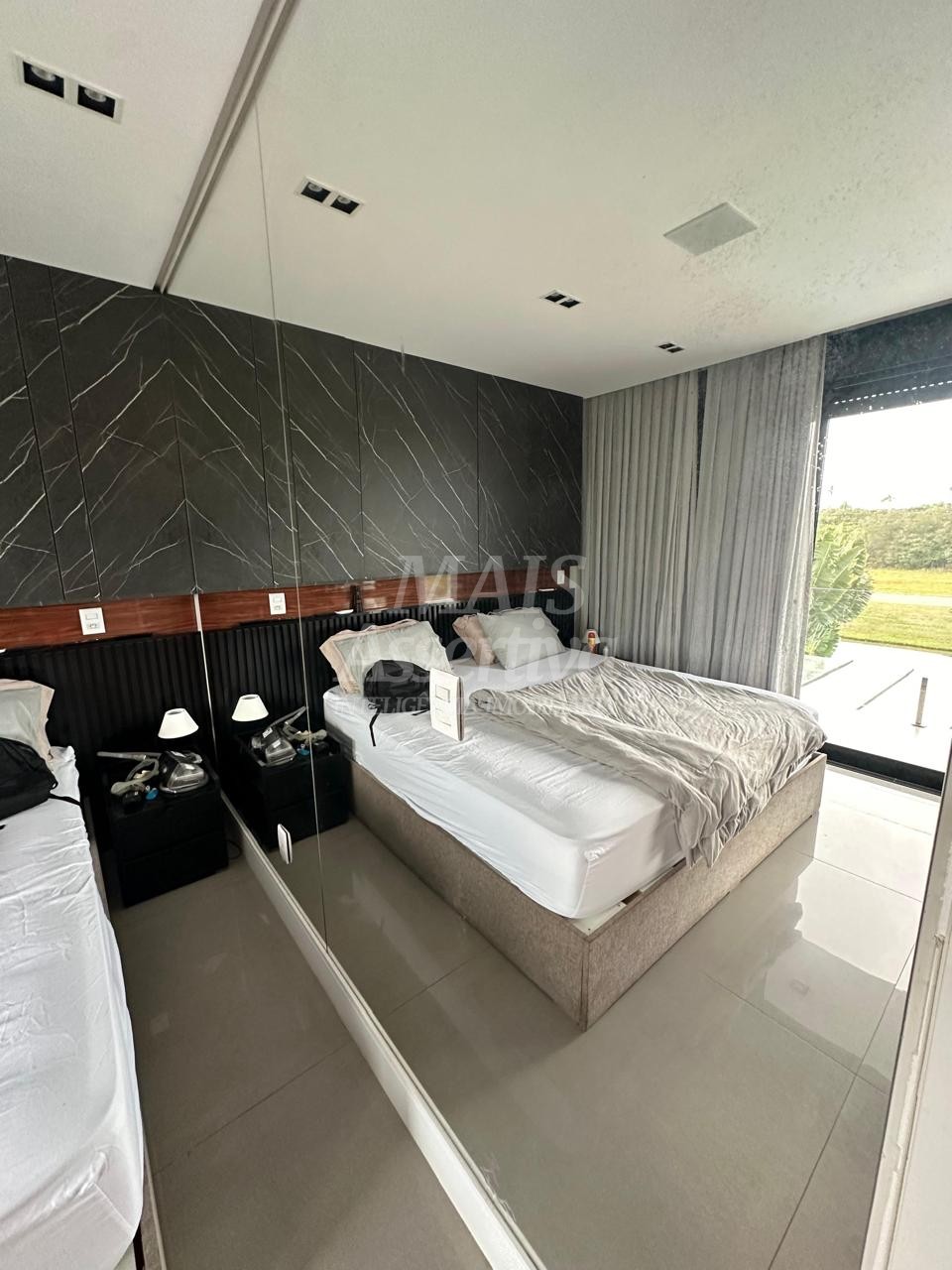 Casa para alugar com 3 quartos, 373m² - Foto 17