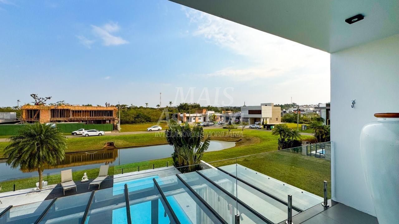 Casa para alugar com 3 quartos, 373m² - Foto 2
