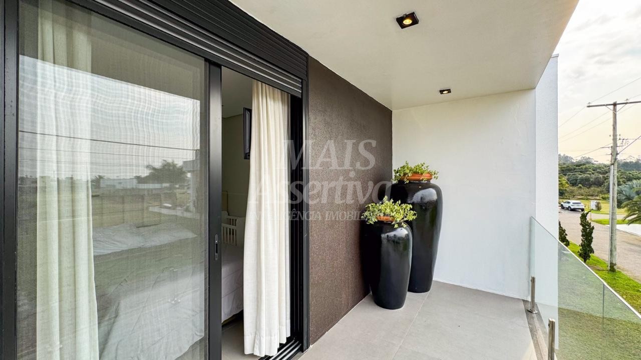 Casa para alugar com 3 quartos, 373m² - Foto 26