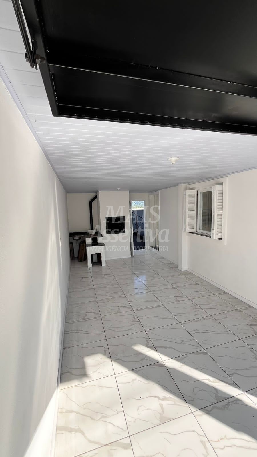 Casa à venda com 2 quartos, 80m² - Foto 9