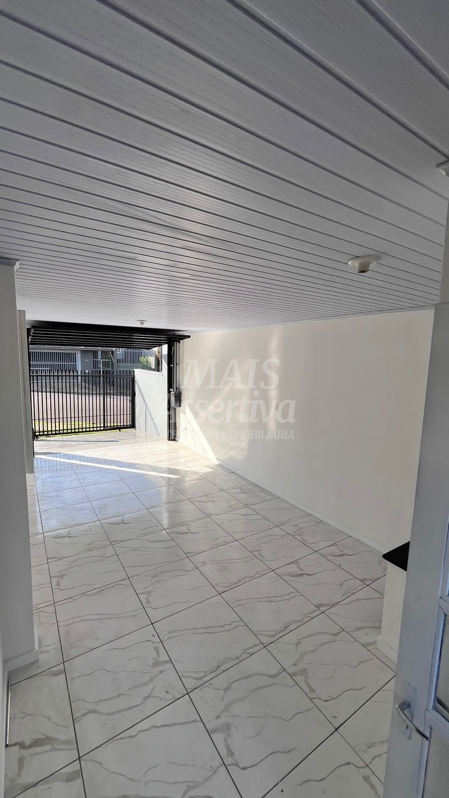Casa à venda com 2 quartos, 80m² - Foto 11