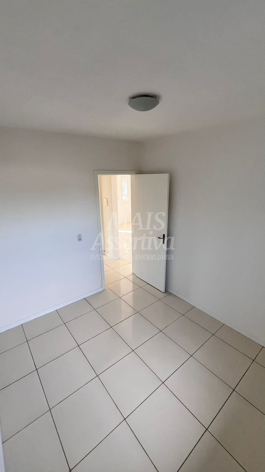 Casa à venda com 2 quartos, 80m² - Foto 19