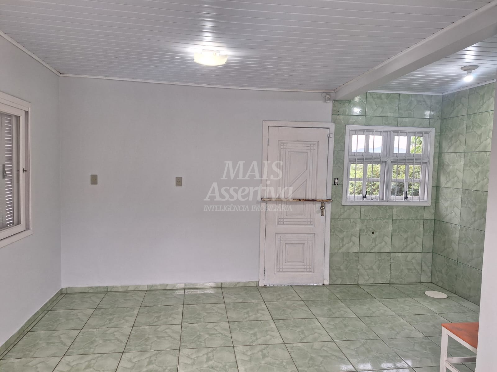 Casa à venda com 1 quarto, 40m² - Foto 7