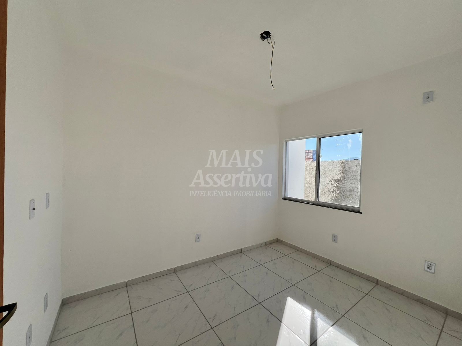 Casa para alugar com 2 quartos, 50m² - Foto 11