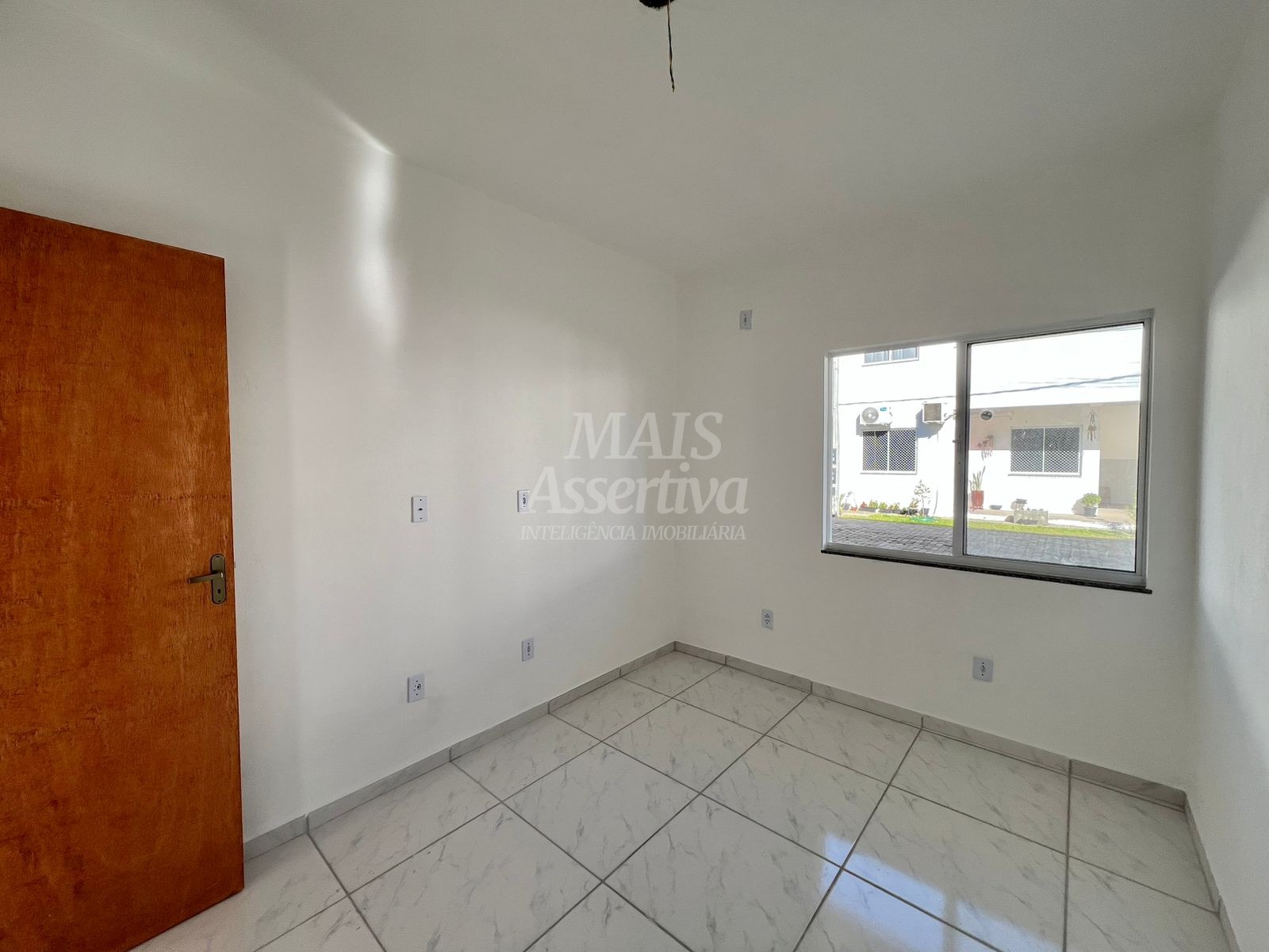 Casa para alugar com 2 quartos, 50m² - Foto 8