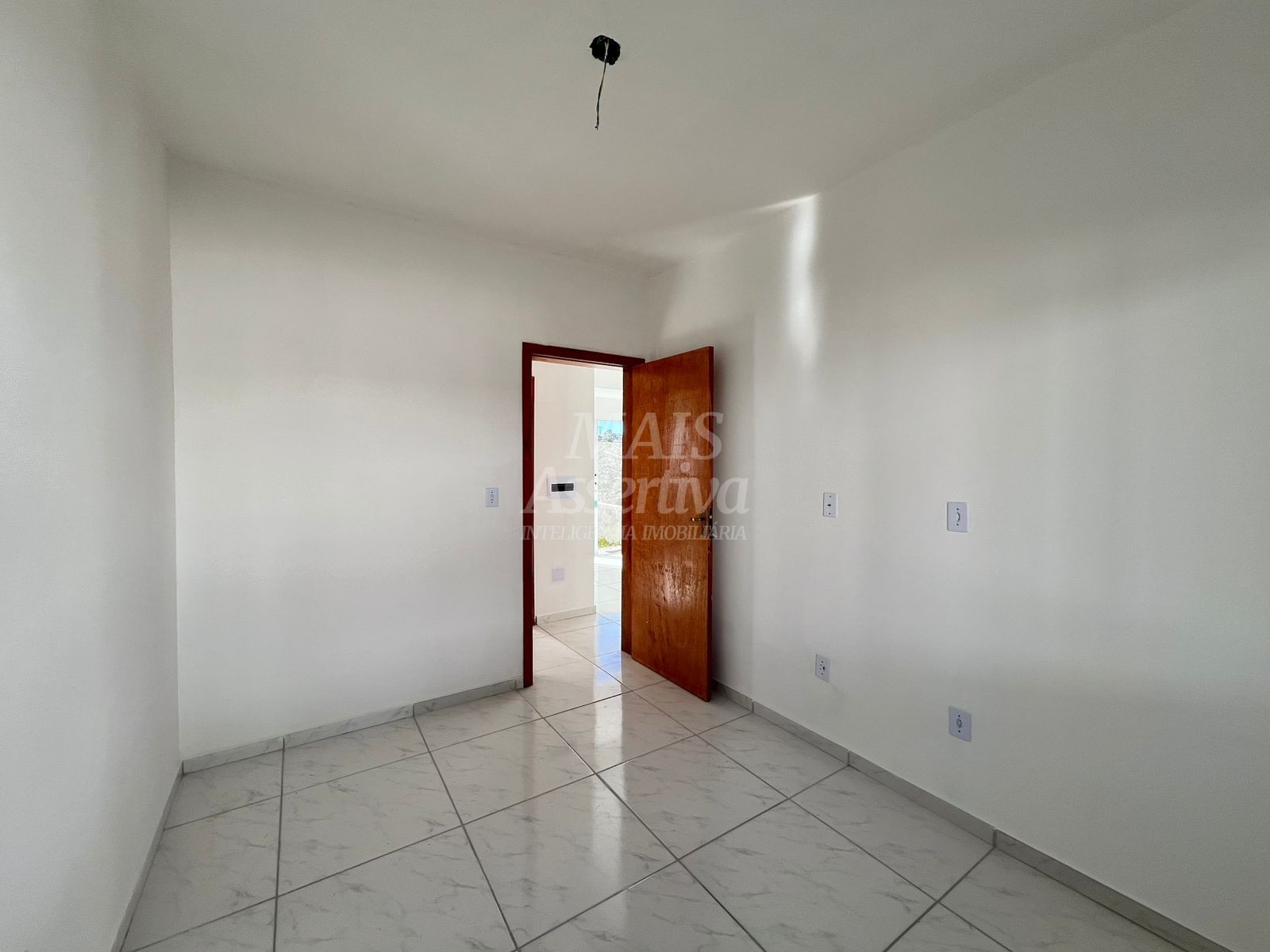 Casa para alugar com 2 quartos, 50m² - Foto 9