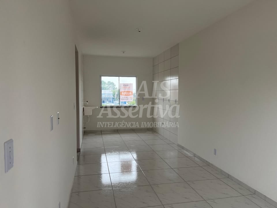 Casa para alugar com 2 quartos, 50m² - Foto 4