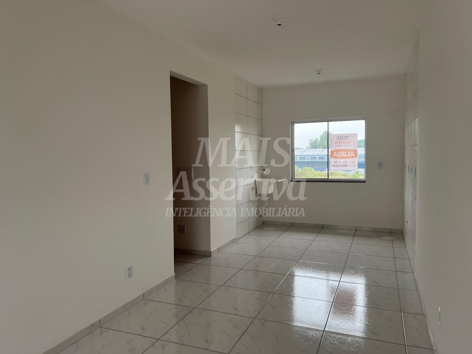 Casa para alugar com 2 quartos, 50m² - Foto 5