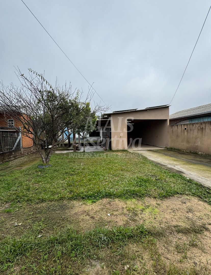 Casa para alugar com 2 quartos, 200m² - Foto 1