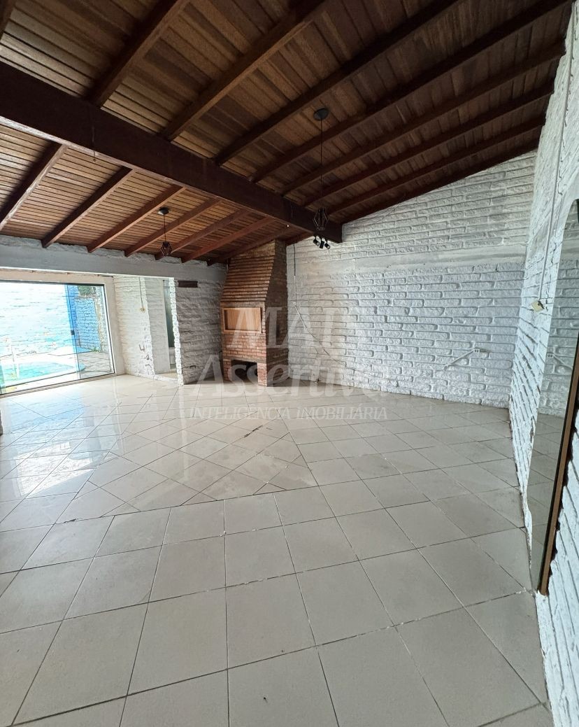 Casa para alugar com 2 quartos, 200m² - Foto 5