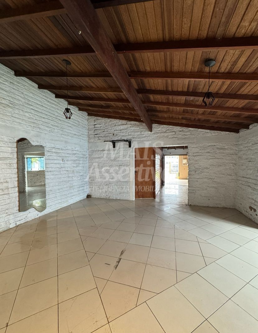 Casa para alugar com 2 quartos, 200m² - Foto 8